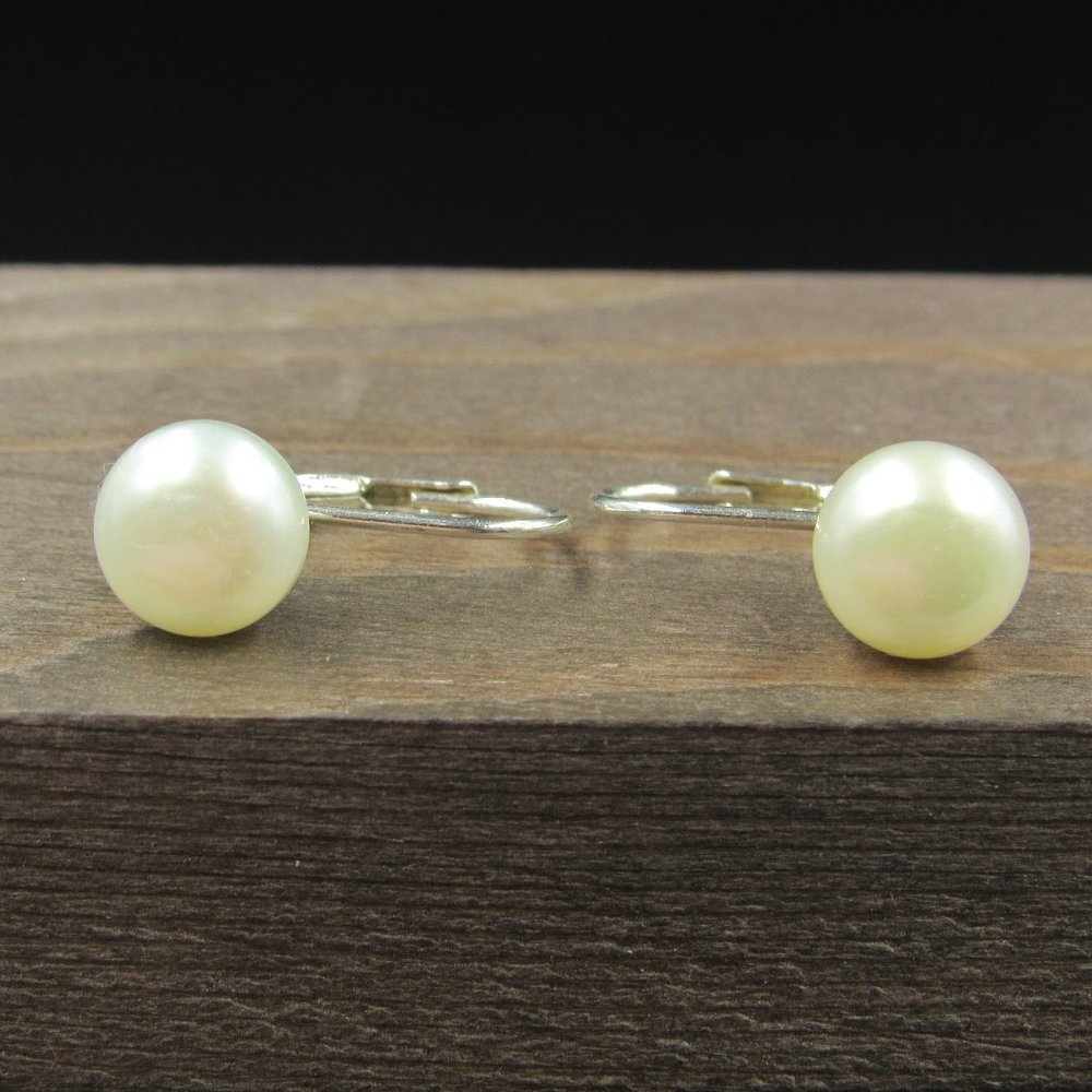 Vintage sterling silver pearl earrings